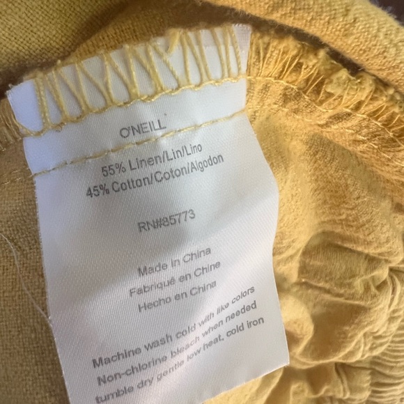 Oneill Women's Yellow linen and cotton Shorts - Picture 4 of 5